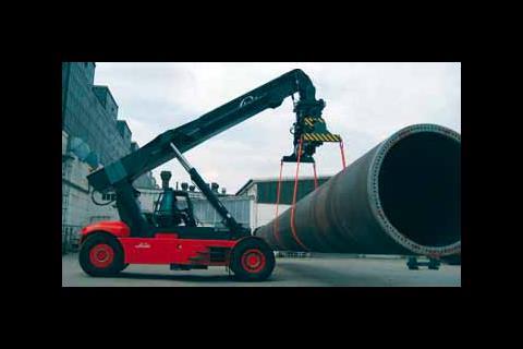The Linde reachstacker is being used for the handling of tower units for wind turbines